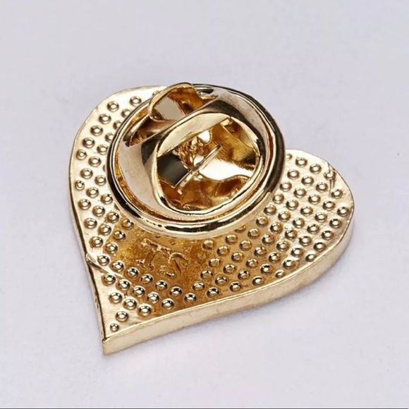 💰2/$12💰NEW•Heart Shaped Rainbow Pride pin - Picture 2 of 5